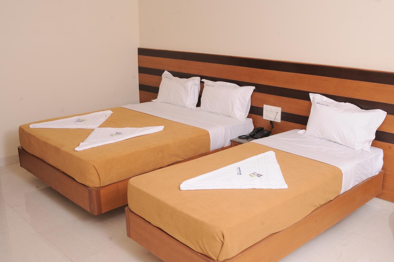 Hlv Grand Inn Bangalore Extérieur photo