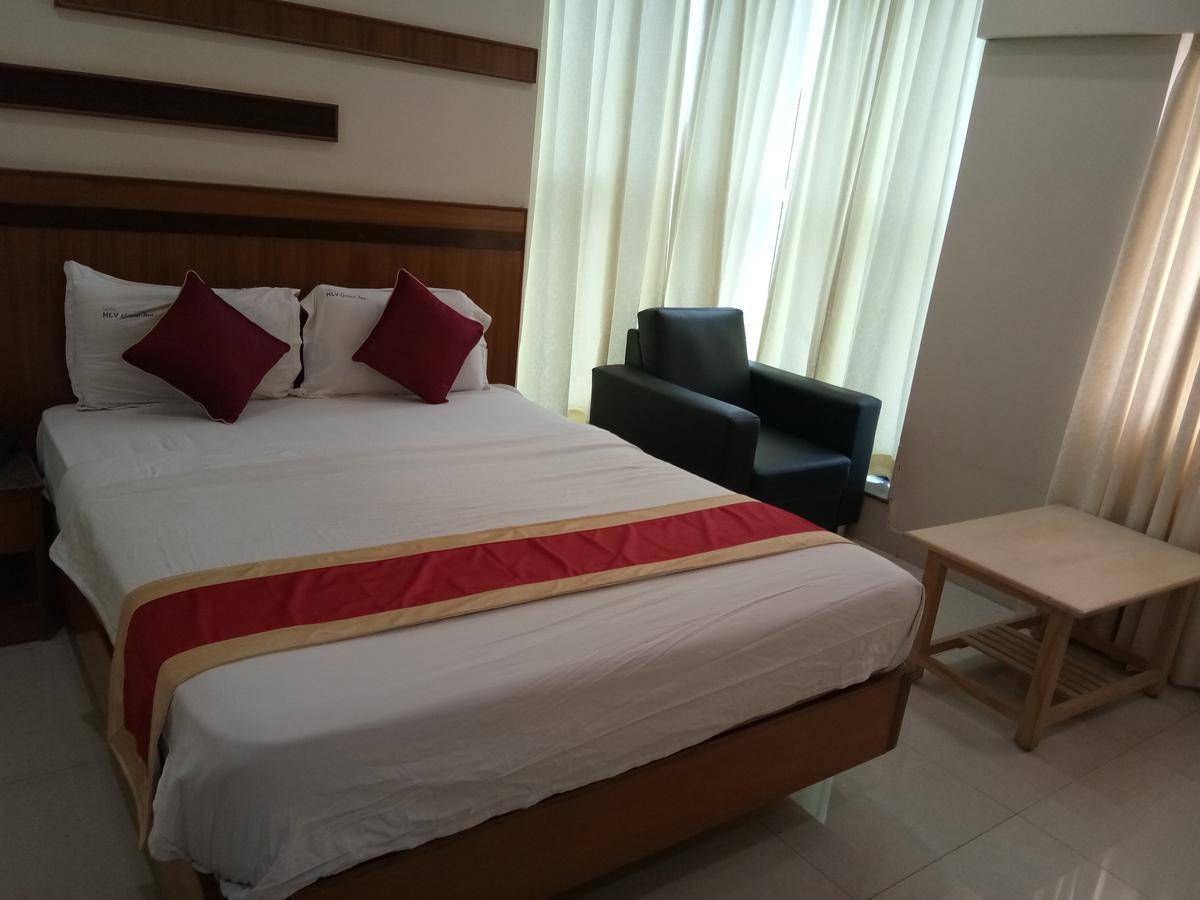 Hlv Grand Inn Bangalore Extérieur photo